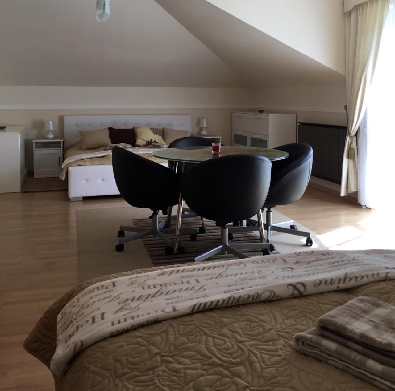 3 Bedroom Private Floor In Luxury Mansion Budapest Exterior photo